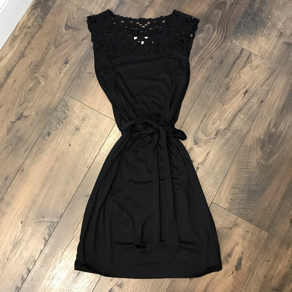 LOFT Black Dress w/Crochet Neckline XXSP